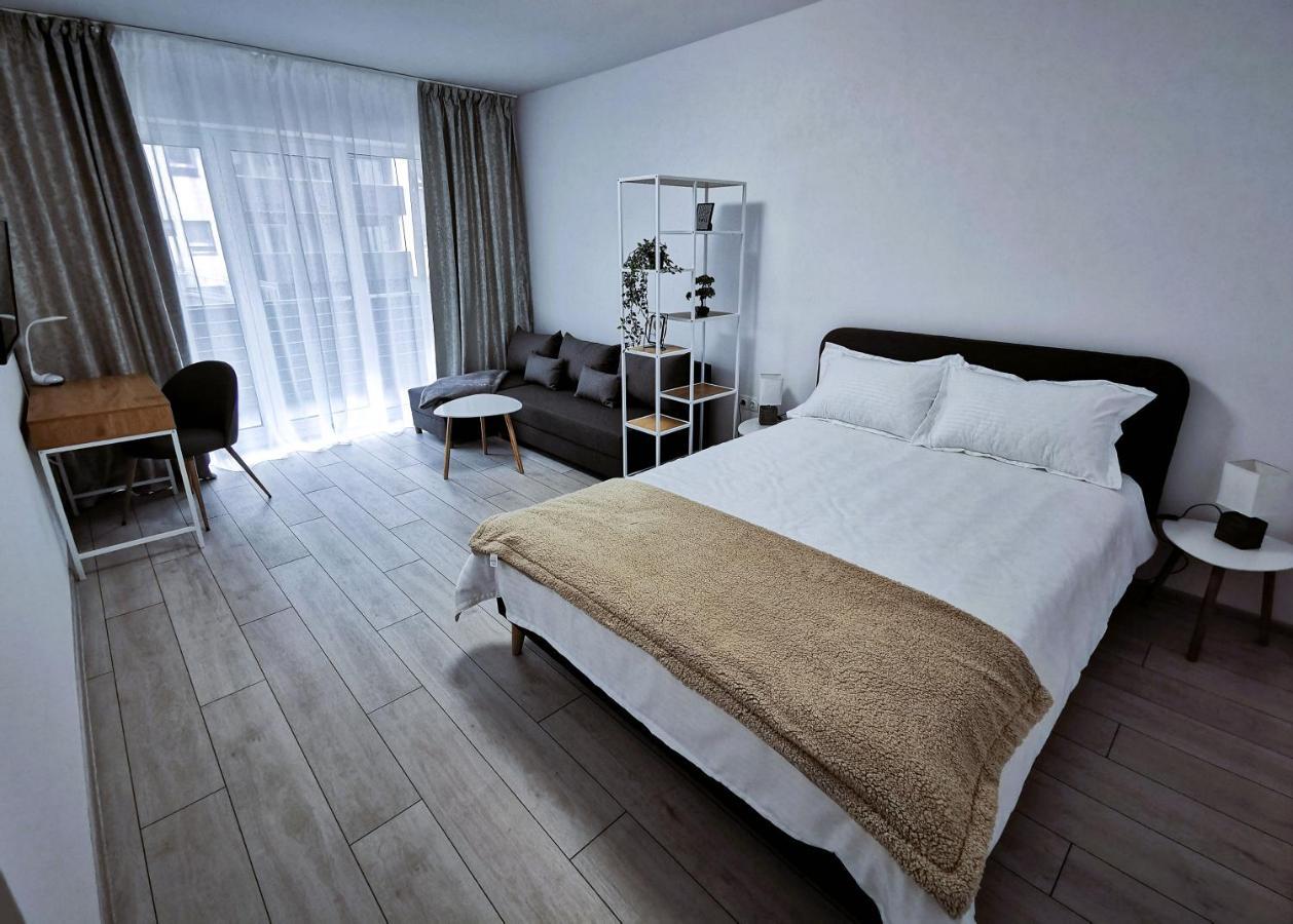 Kronbed Apartments Брашов Екстериор снимка